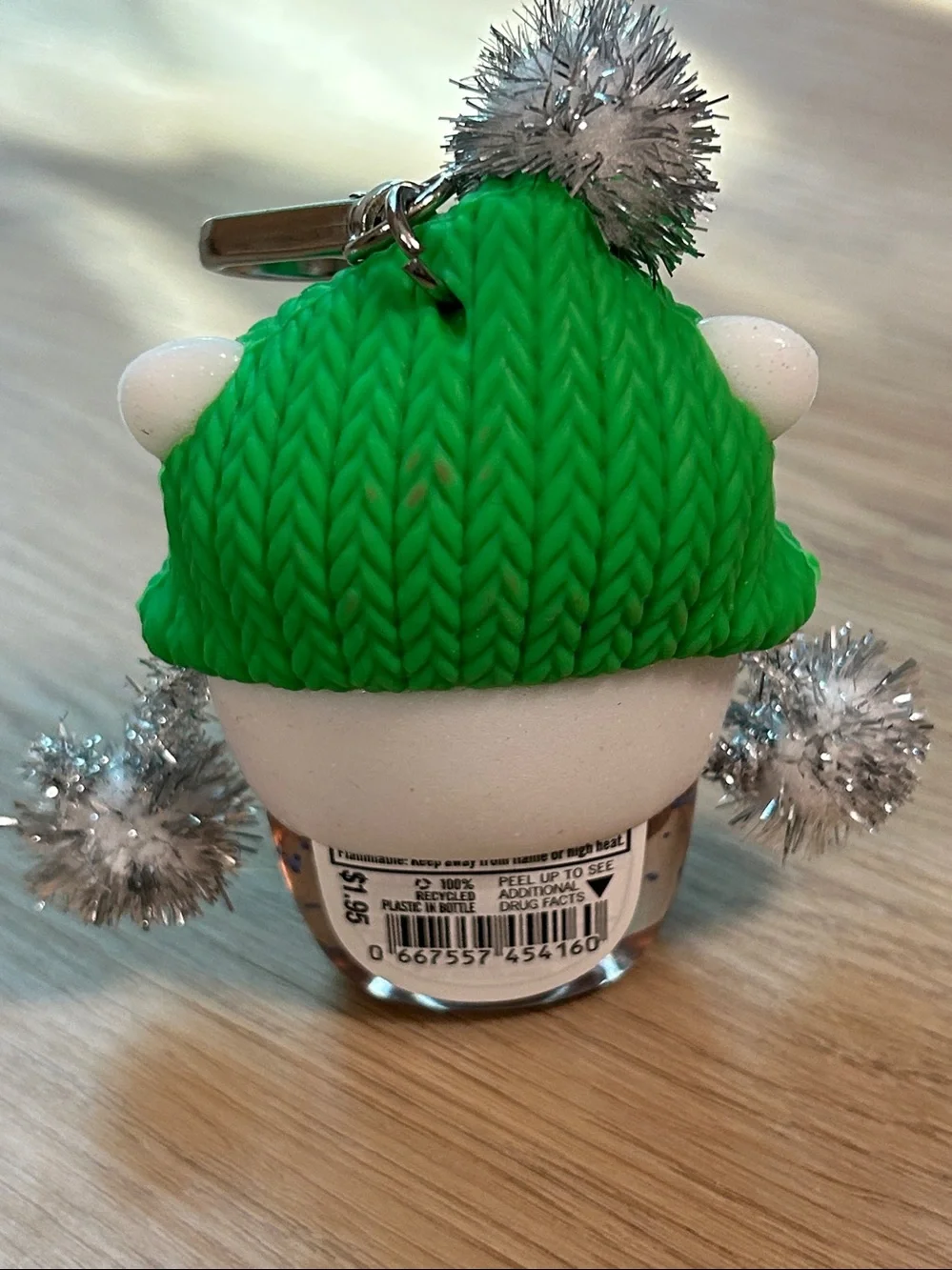 Bath & Body Works Polar Bear with Tinsel Pompoms PocketBac Holder keychain